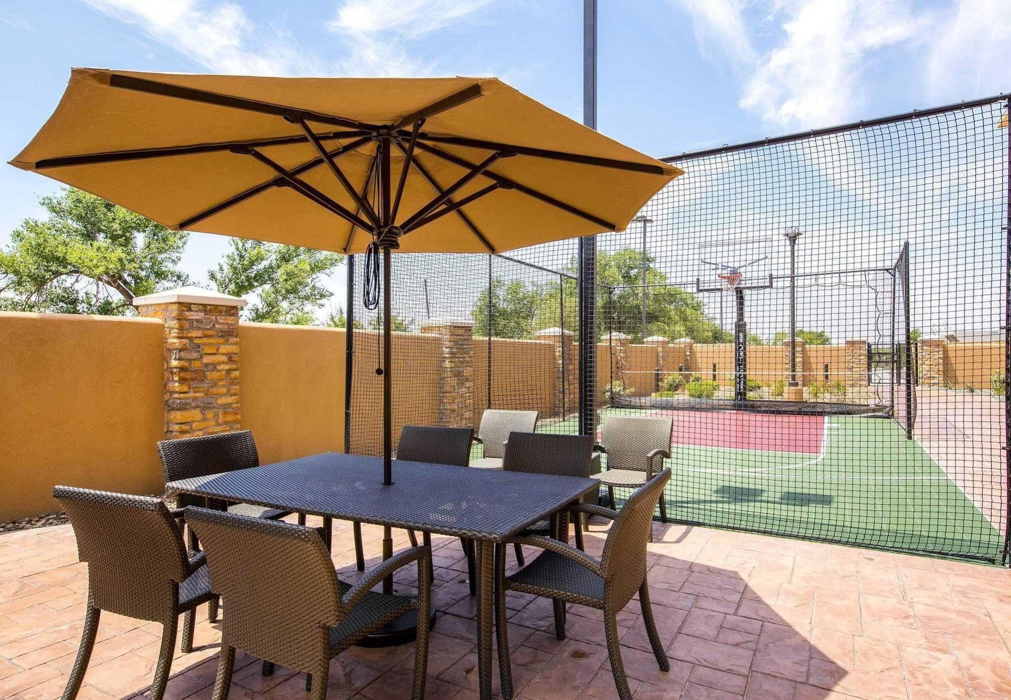 Towneplace Suites By Marriott ביג ספרינג מראה חיצוני תמונה